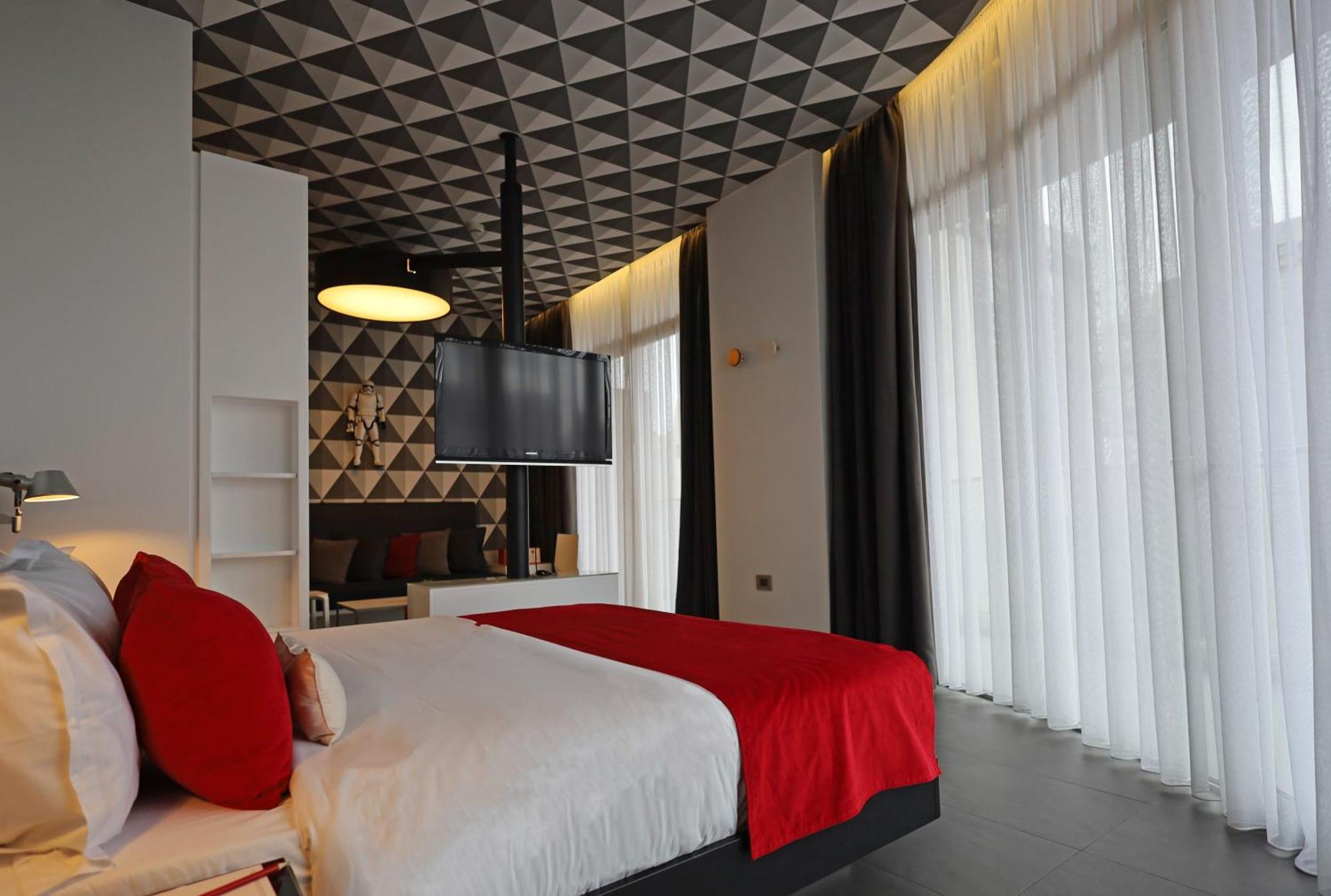 The Smallville Hotel Beirut